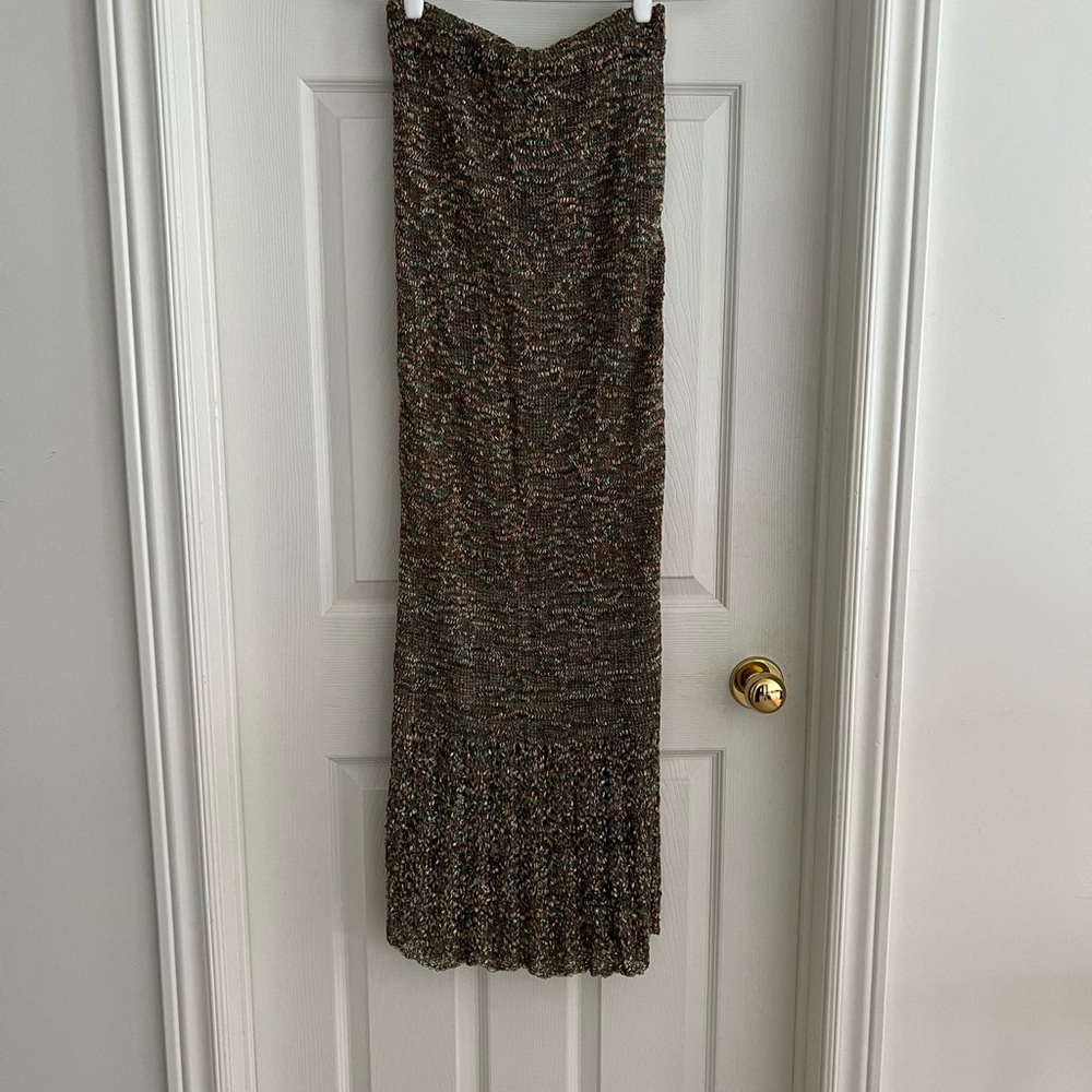 Beautiful lightweight slinky knit maxi skirt